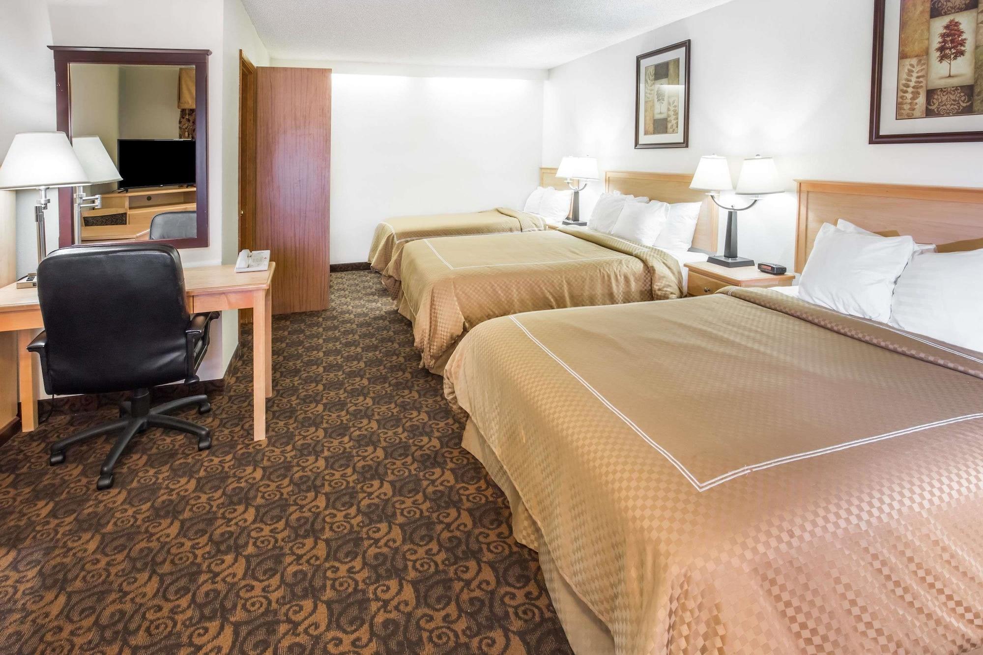 Days Inn By Wyndham Black Bear Salem Dış mekan fotoğraf