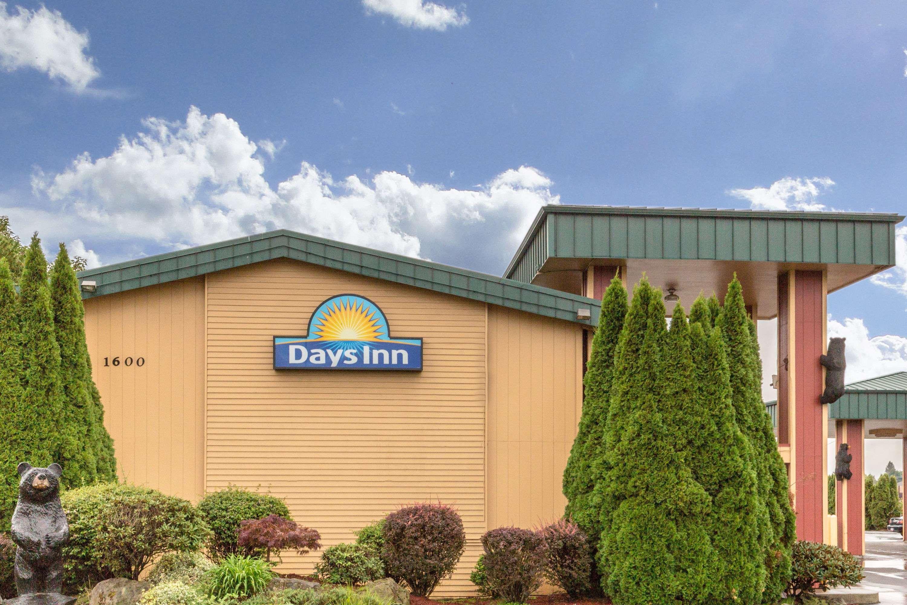 Days Inn By Wyndham Black Bear Salem Dış mekan fotoğraf
